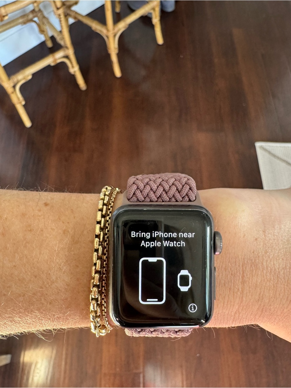 Apple Watch Series 3 - 38mm with 12 bands included ⌚️